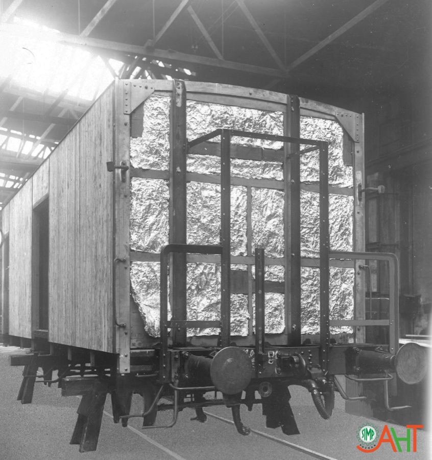 145531 Izolacja wagonu lodownia Wykonawca: H. Cegielski Rok: Przed 1939 r. Nota: Widok