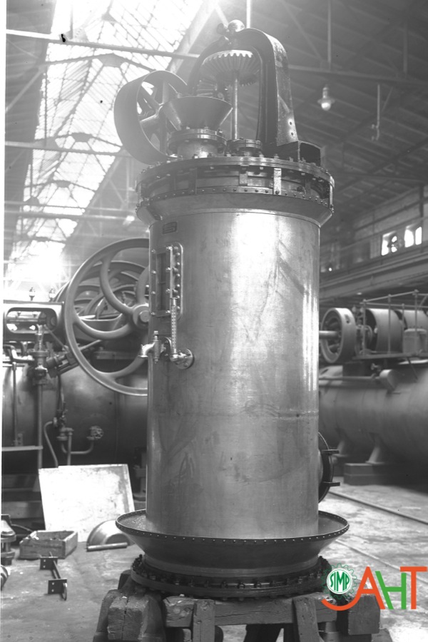 330534 Mieszalnik z podgrzewaczem Wykonawca: H. Cegielski Rok: Przed 1939 r. Nota: Widok