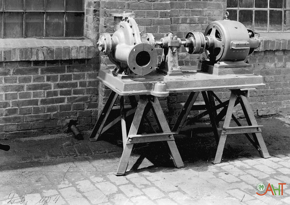 581502 Pompa odśrodkowa sprzęgnięta z silnikiem elektrycznym Wykonawca: Borman Szwede Rok: Przed 1936